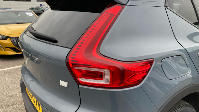 Volvo Xc40 1.5 T4 Recharge PHEV Plus Dark 5dr Auto Estate